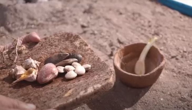 manger une soupe préhistorique à Nerja