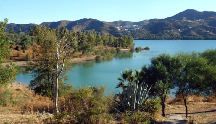 Embalse la Viñuela La Viñuela reservoir