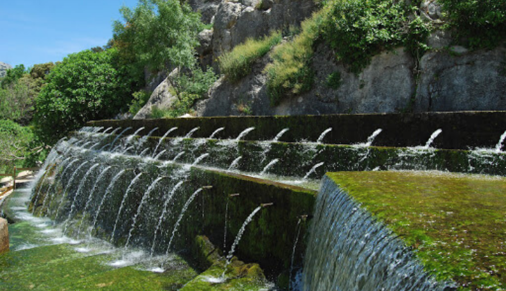  Fuente de los Cien Caños Fountain of the Hundred Pipes