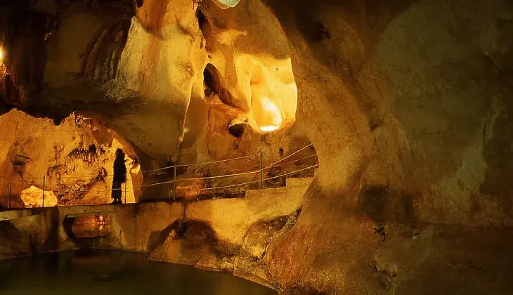 Cueva del Tesoro Rincón de la Victoria