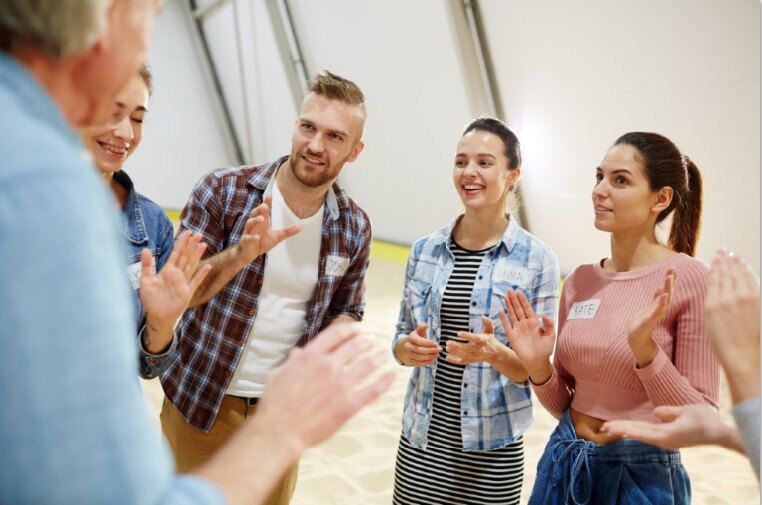 7 escuelas de idiomas cerca del mar. ¡Oye el sonido de las olas!
