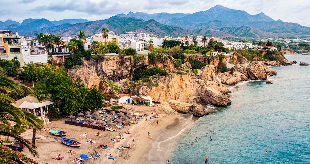 Nerja, the perfect place to study Spanish